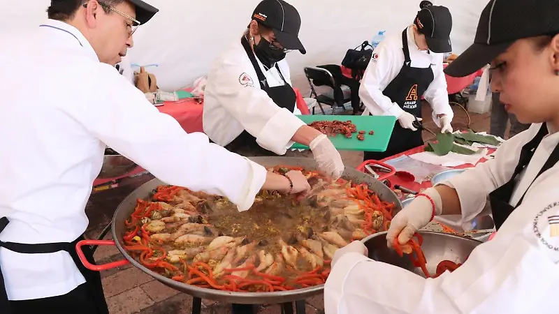 IX FESTIVAL DE LA PAELLA EN LA EXPLANADA DE LA UNIVESIDAD ANAHUAC NORTE. FOTOS Y VIDEOS: OMAR FLORES/EL SOL DE MEXICO